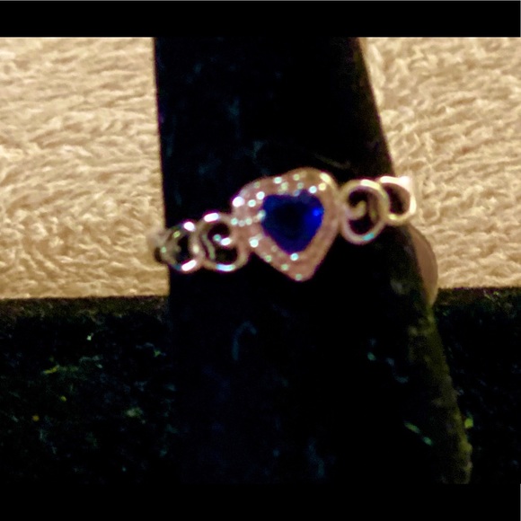 Beautiful Heart Rings Perfect for Someone Special - Picture 3 of 7